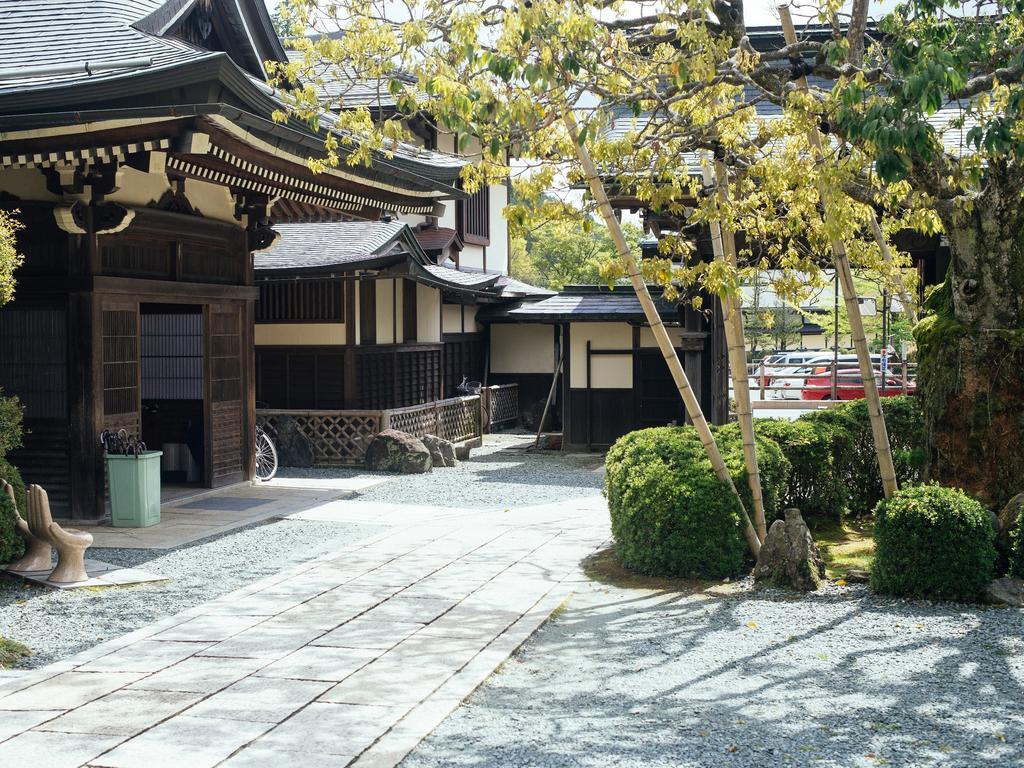 Hotel Koyasan Shukubo Jokiin Zewnętrze zdjęcie